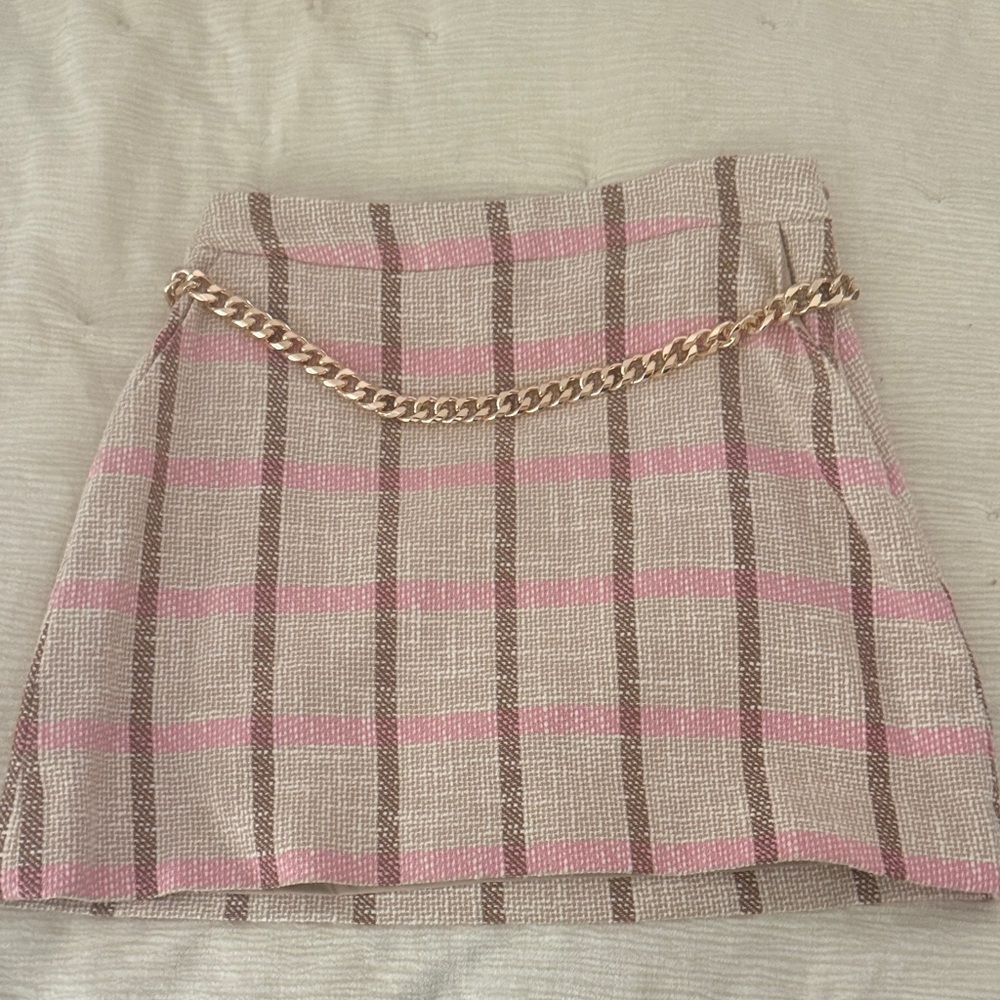 TOCCIN | Sz 2 - Chic Plaid Mini Skirt with Chain Accent